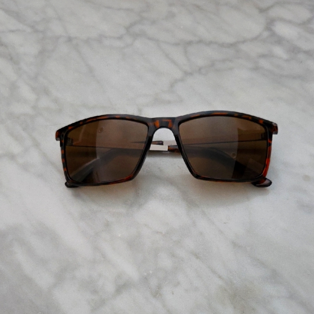 Foster Grant Tortoise Sunreaders